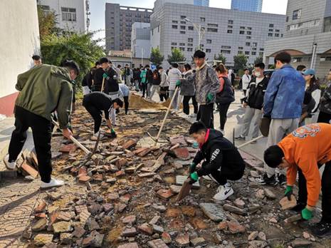 说明: C:\Users\清华同方\Desktop\新闻\土木劳动教育宣传稿照片.jpg